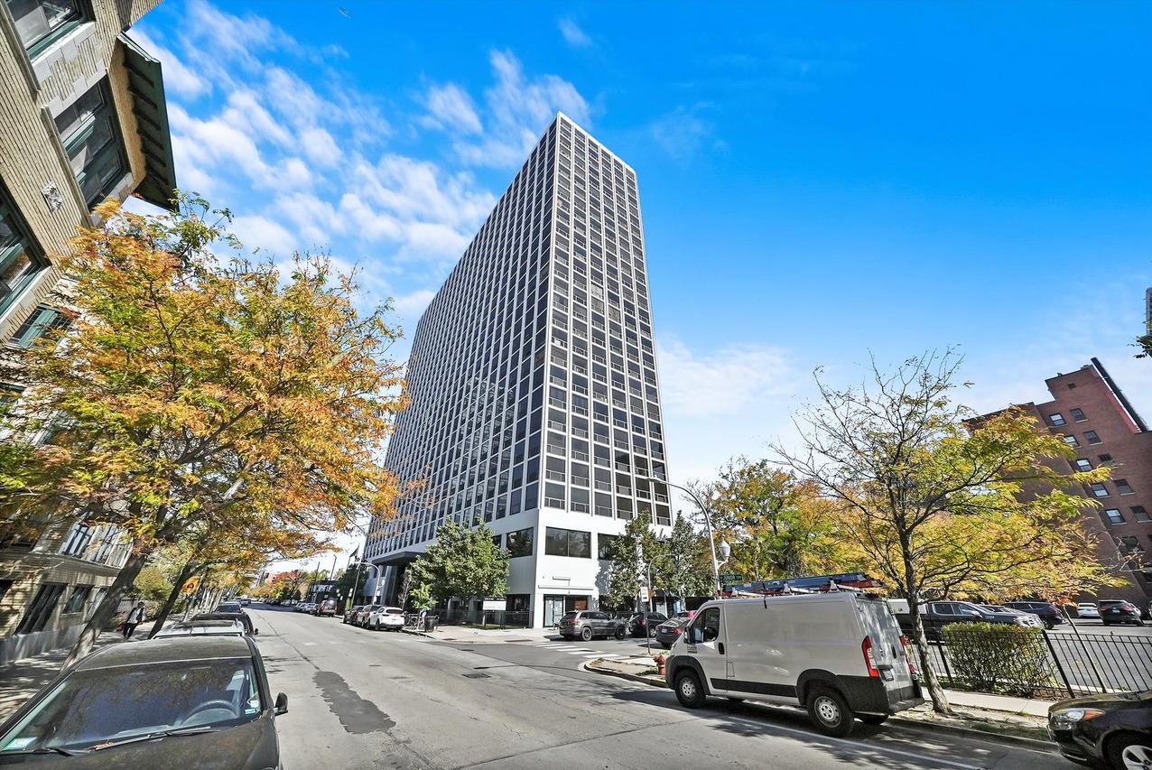 4343 N Clarendon Ave. #2815, Chicago, IL 60613