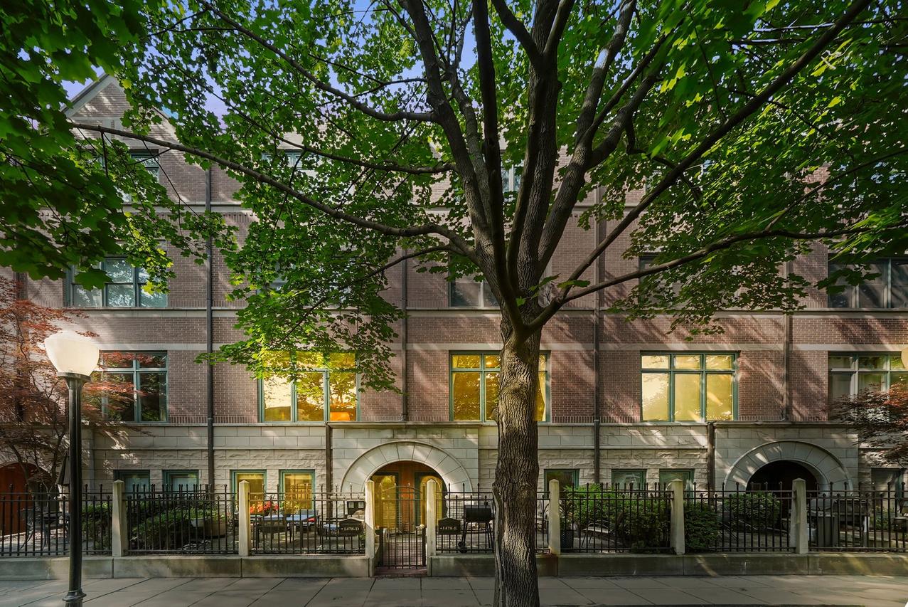 1478 S Prairie Ave. #E, Chicago, IL 60605