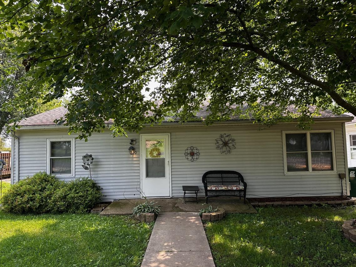 700 Hager Ave., Milledgeville, IL 61051