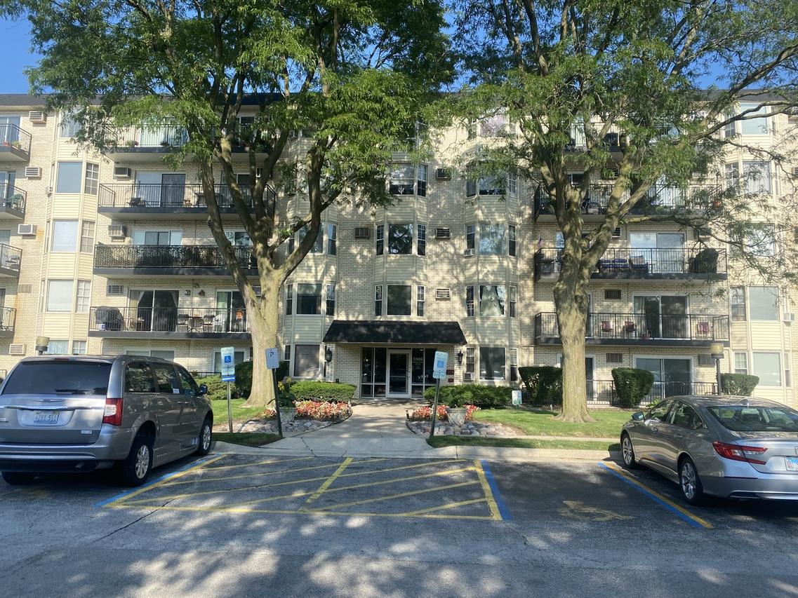 5506 Lincoln Ave. #A211, Morton Grove, IL 60053