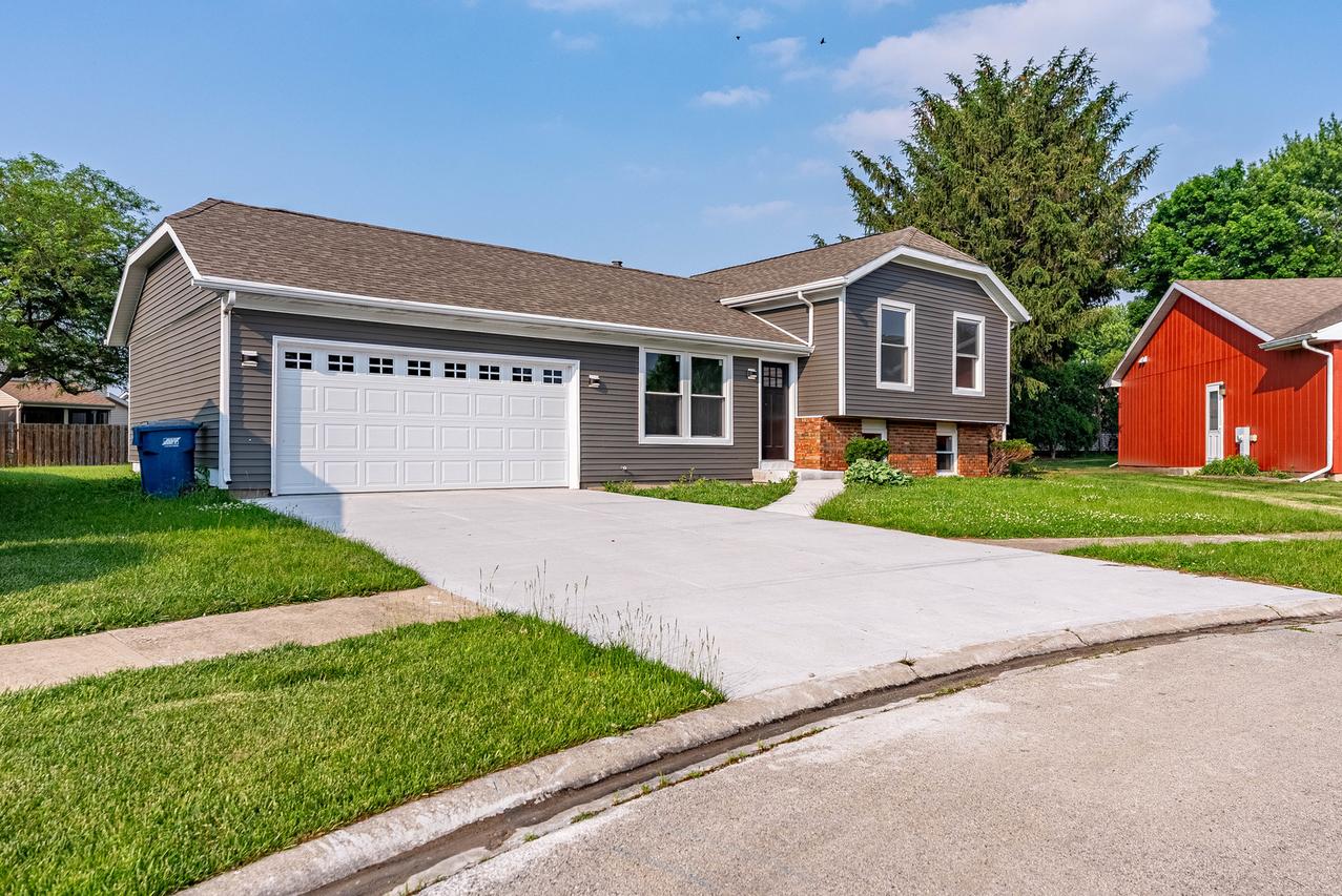 346 Princeton Ave., Bourbonnais, IL 60914
