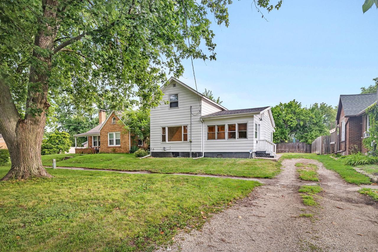 584 Broadway St., Marseilles, IL 61341