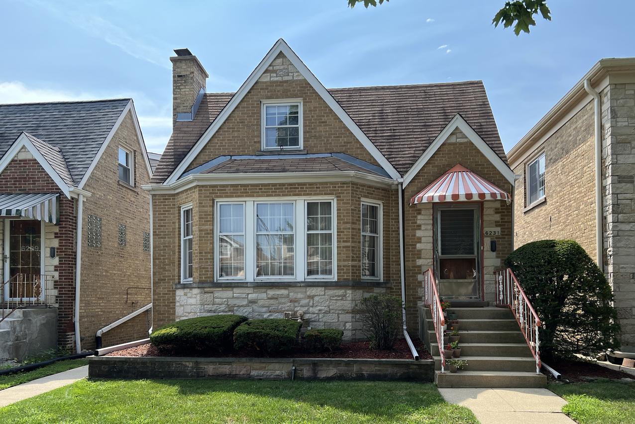 6231 W Holbrook St., Chicago, IL 60646