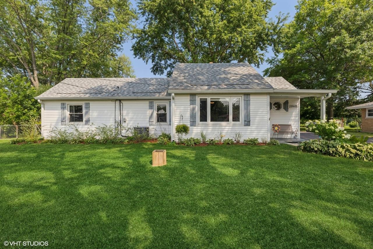 39449 N Carol Ln., Beach Park, IL 60099
