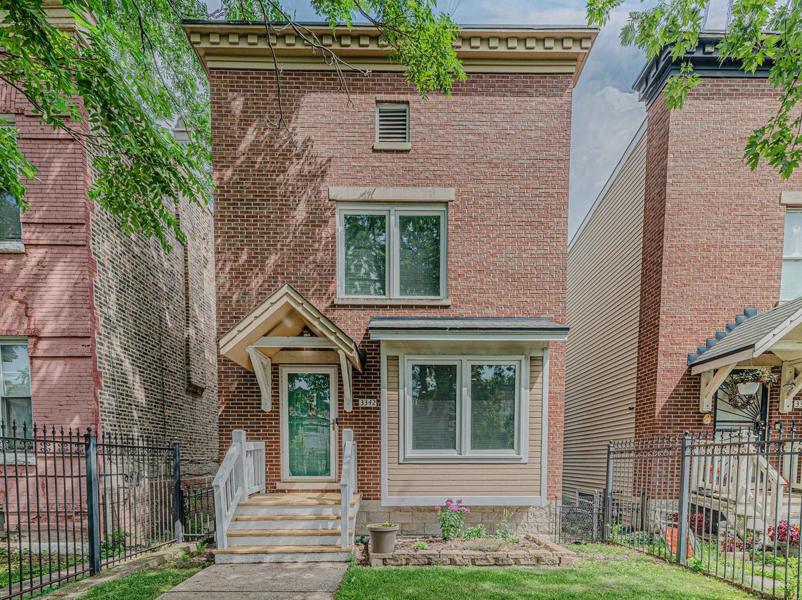 3342 W Le Moyne St., Chicago, IL 60651