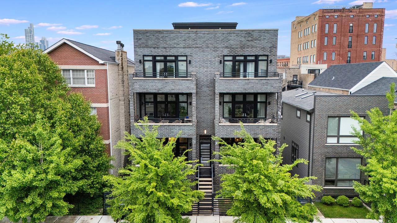 1707 S Jefferson St. #1, Chicago, IL 60616