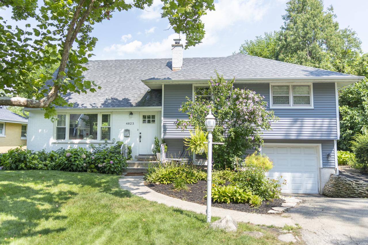 4823 Florence Ave., Downers Grove, IL 60515