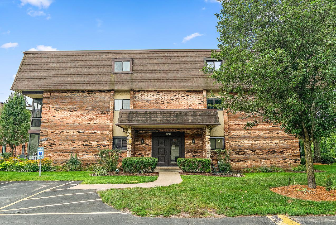 9199 North Rd. #B, Palos Hills, IL 60465