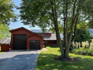 301 Mainsail Dr., Third Lake, IL 60030