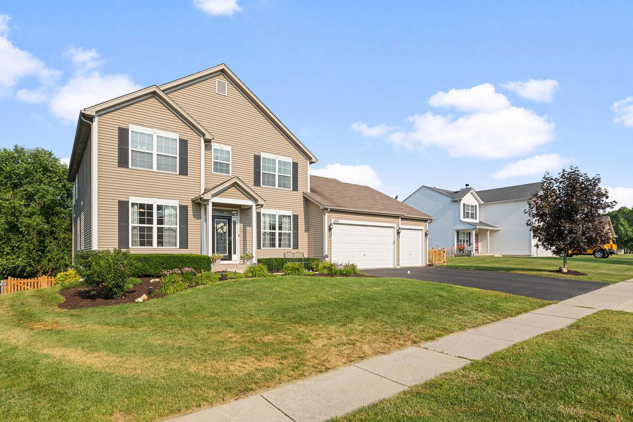 1717 Hoover Tr., Mchenry, IL 60051