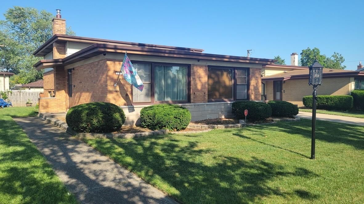 251 S Mayfair St., Chicago Heights, IL 60411