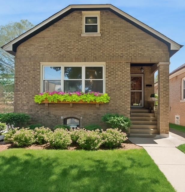 5943 N Talman Ave., Chicago, IL 60659