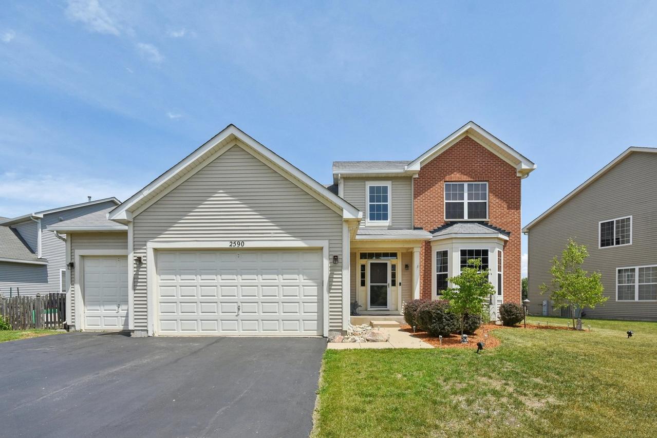 2590 Hennig Rd., Hampshire, IL 60140