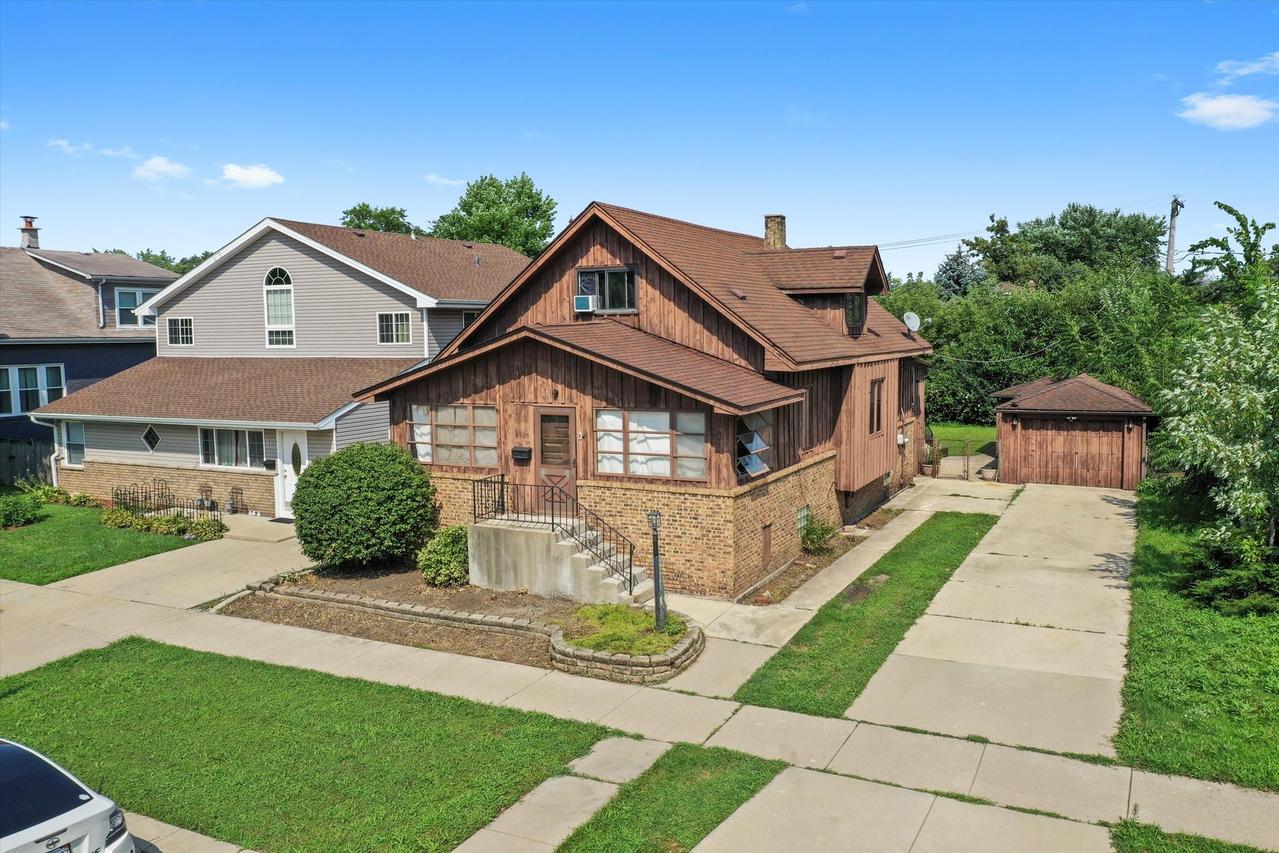 4325 Madison Ave., Brookfield, IL 60513