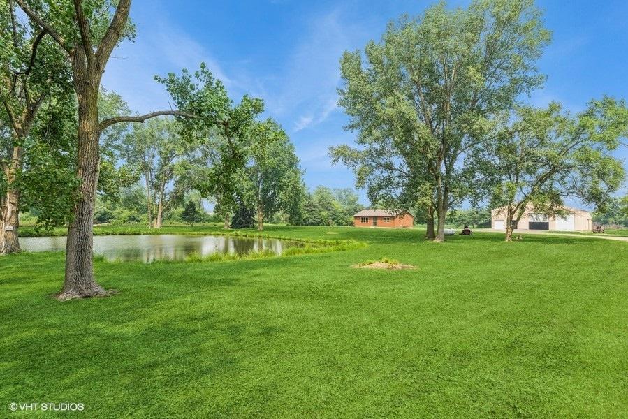 13530 W Adams Rd., Wadsworth, IL 60083