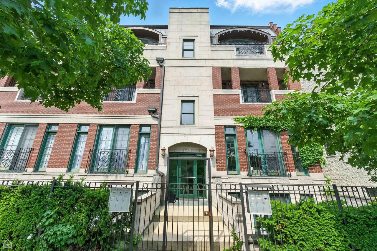 2736 N Wolcott Ave. #101, Chicago, IL 60614