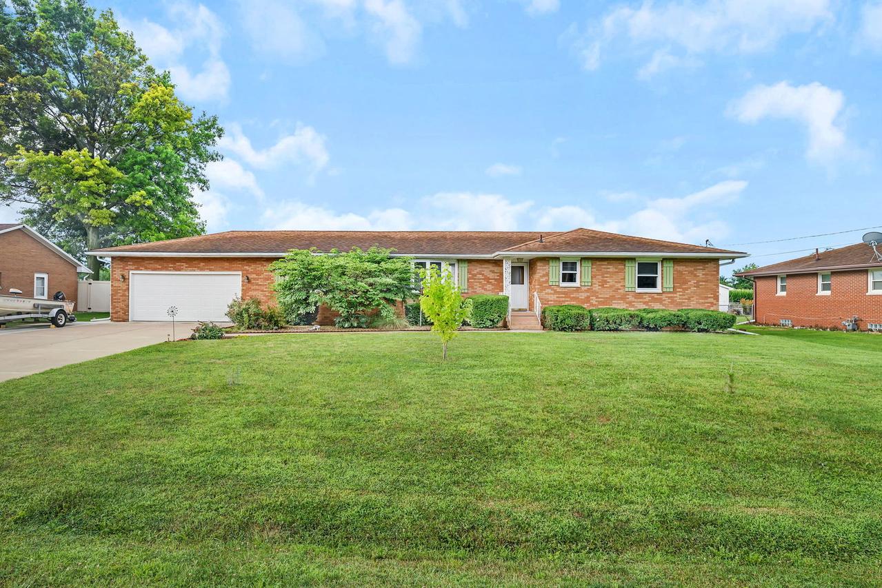 1413 Sharon Rd., Streator, IL 61364