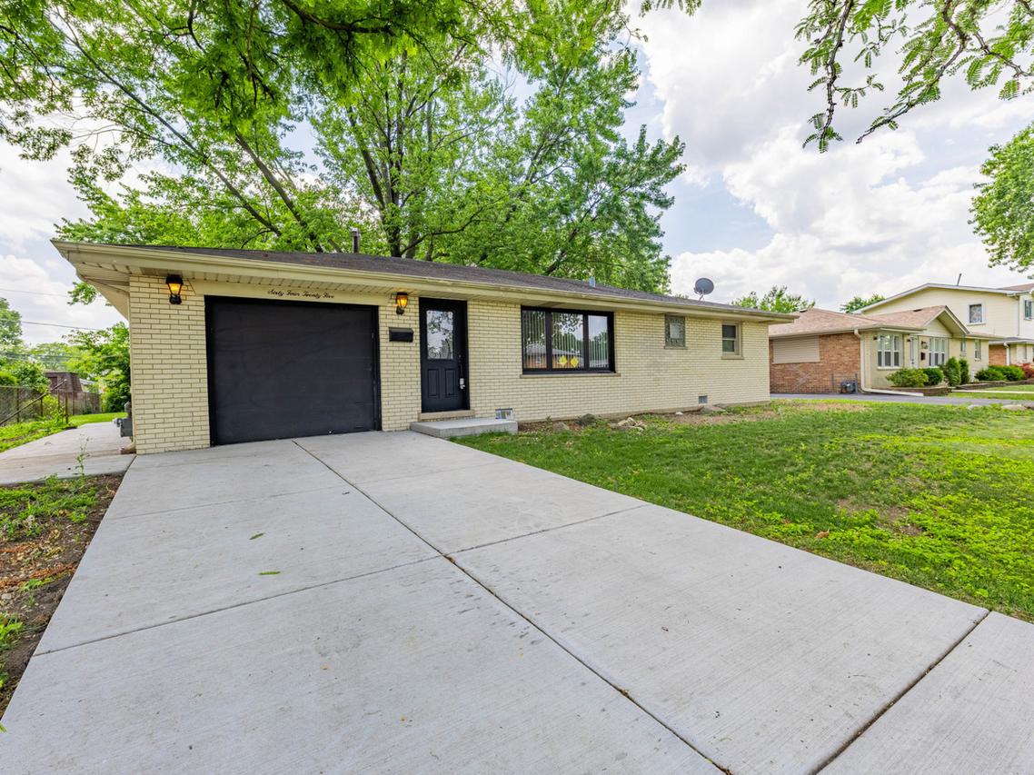 6425 W 83rd Pl., Burbank, IL 60459