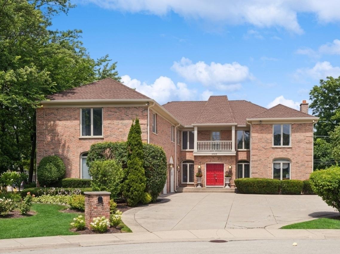 2509 Astor Ct., Glenview, IL 60026