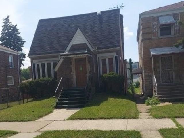 8352 S Saint Lawrence Ave., Chicago, IL 60619