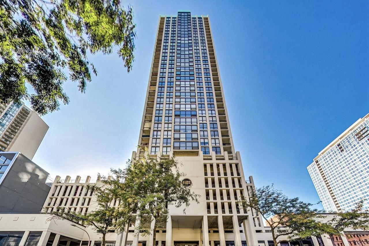 1122 N Clark St. #3304, Chicago, IL 60610