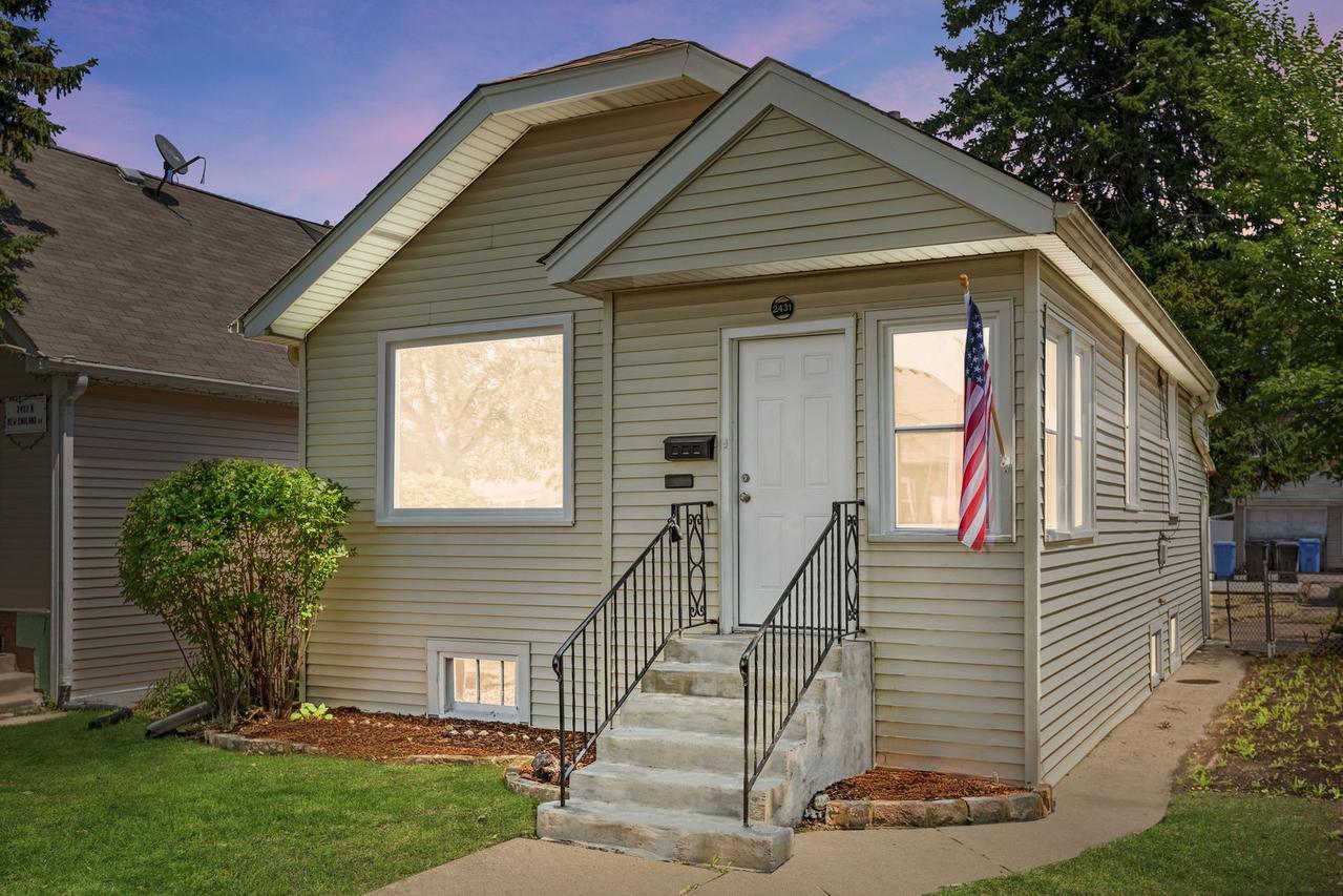 2431 N New England Ave., Chicago, IL 60707