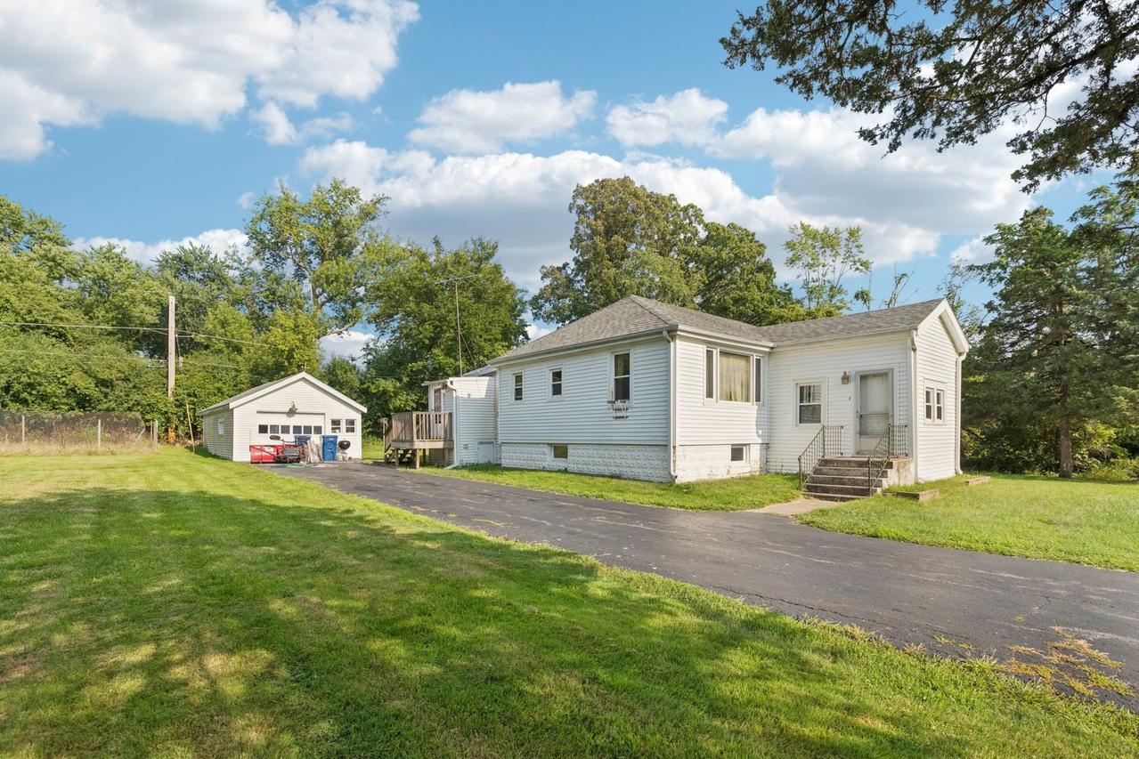 37411 N Columbus Ave., Lake Villa, IL 60046