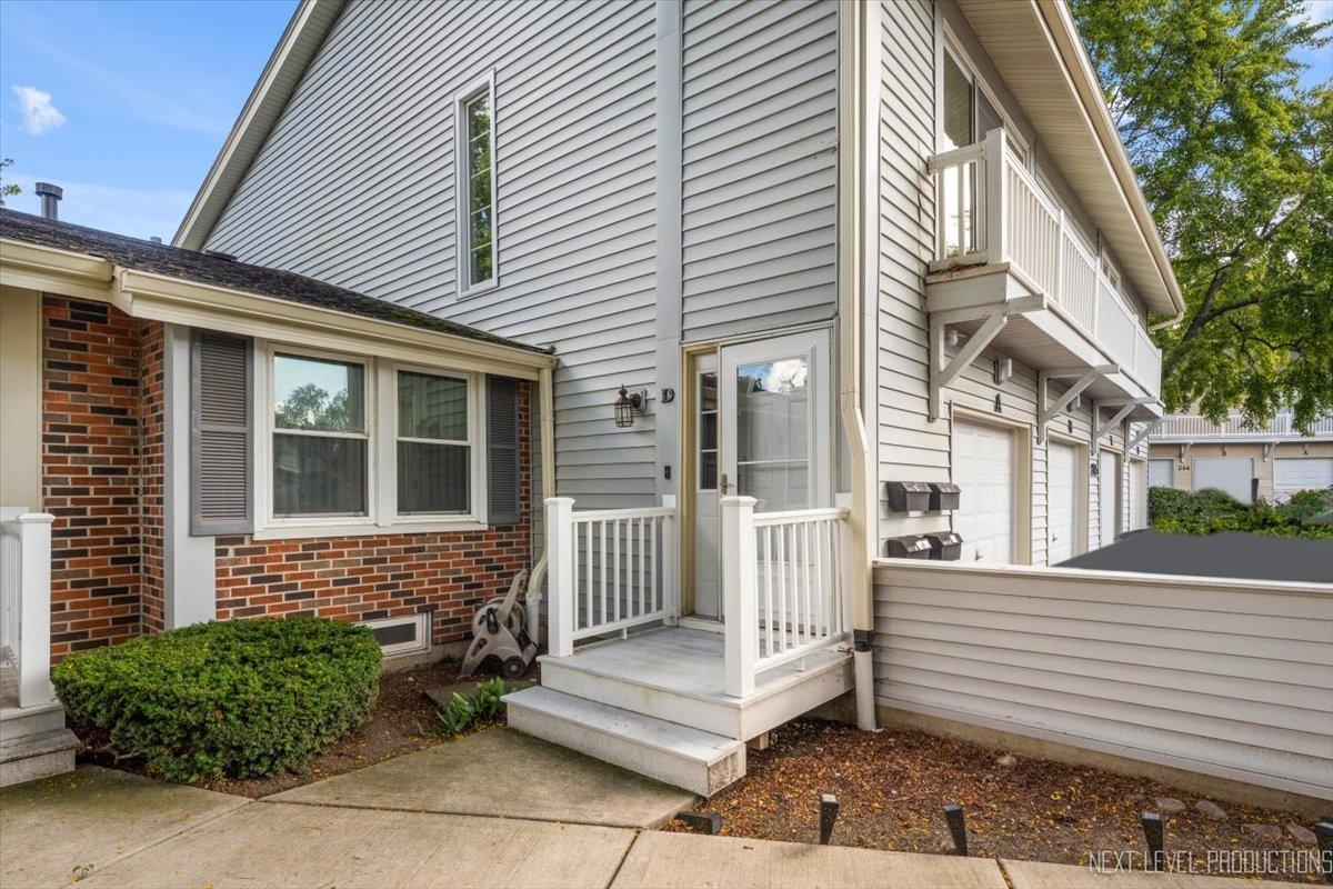 213 Dartmouth Ct. #D, Bloomingdale, IL 60108