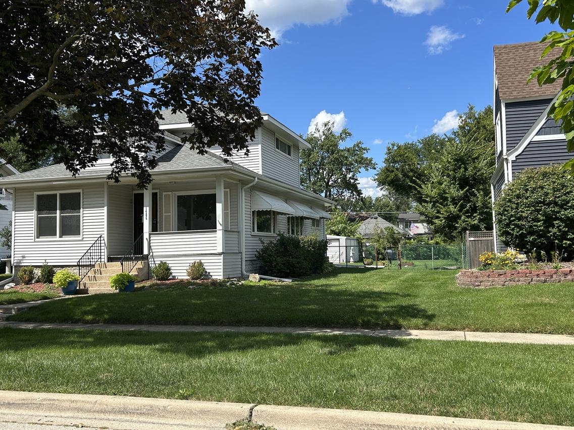 1486 Van Buren Ave., Des Plaines, IL 60018