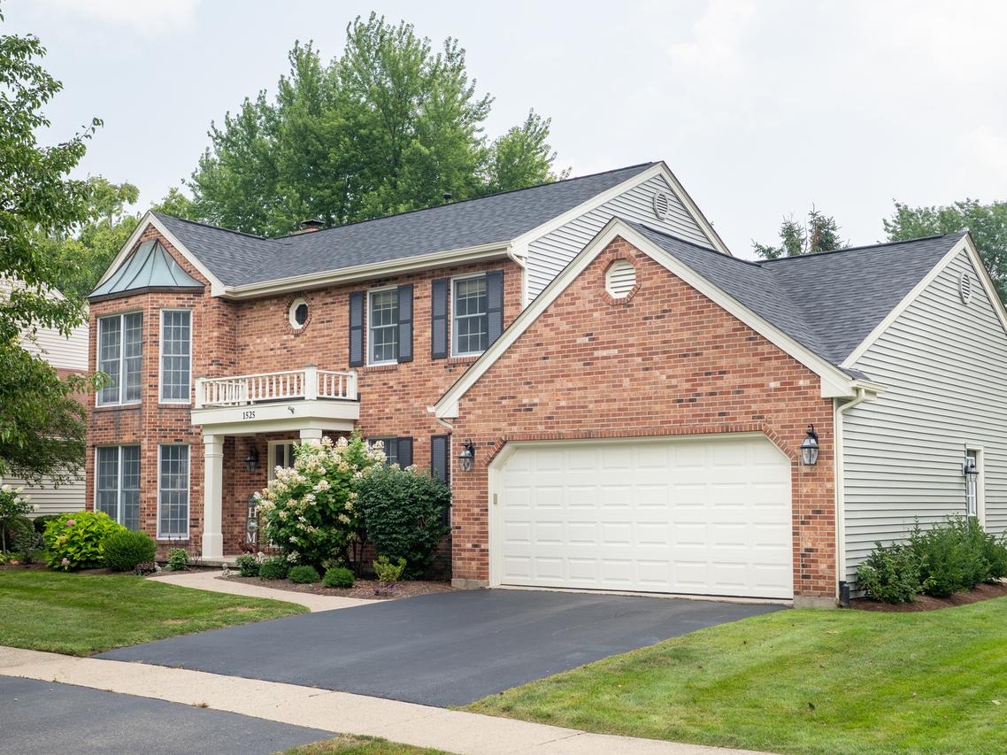 1525 Forest Ridge Rd., St. Charles, IL 60174