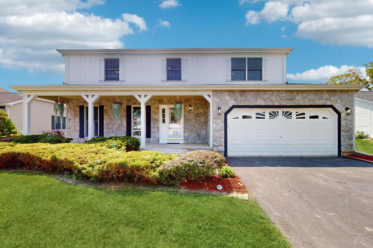 109 Picardy Ln., Wheeling, IL 60090