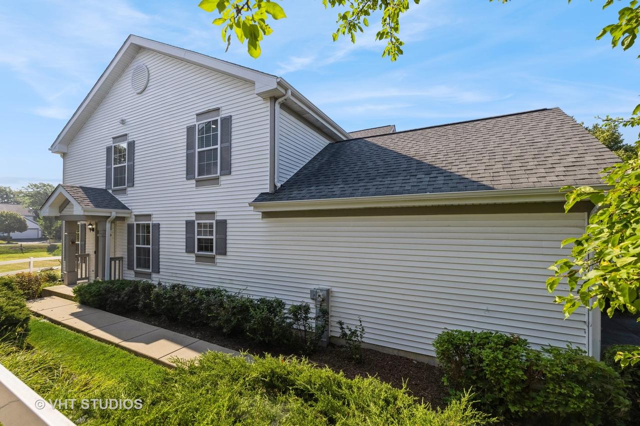 519 Jennifer Cir., Mundelein, IL 60060