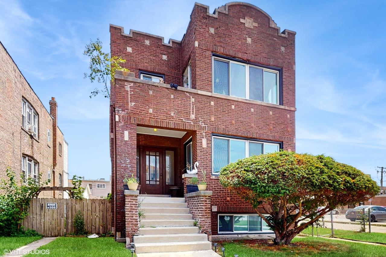 2125 Euclid Ave., Berwyn, IL 60402