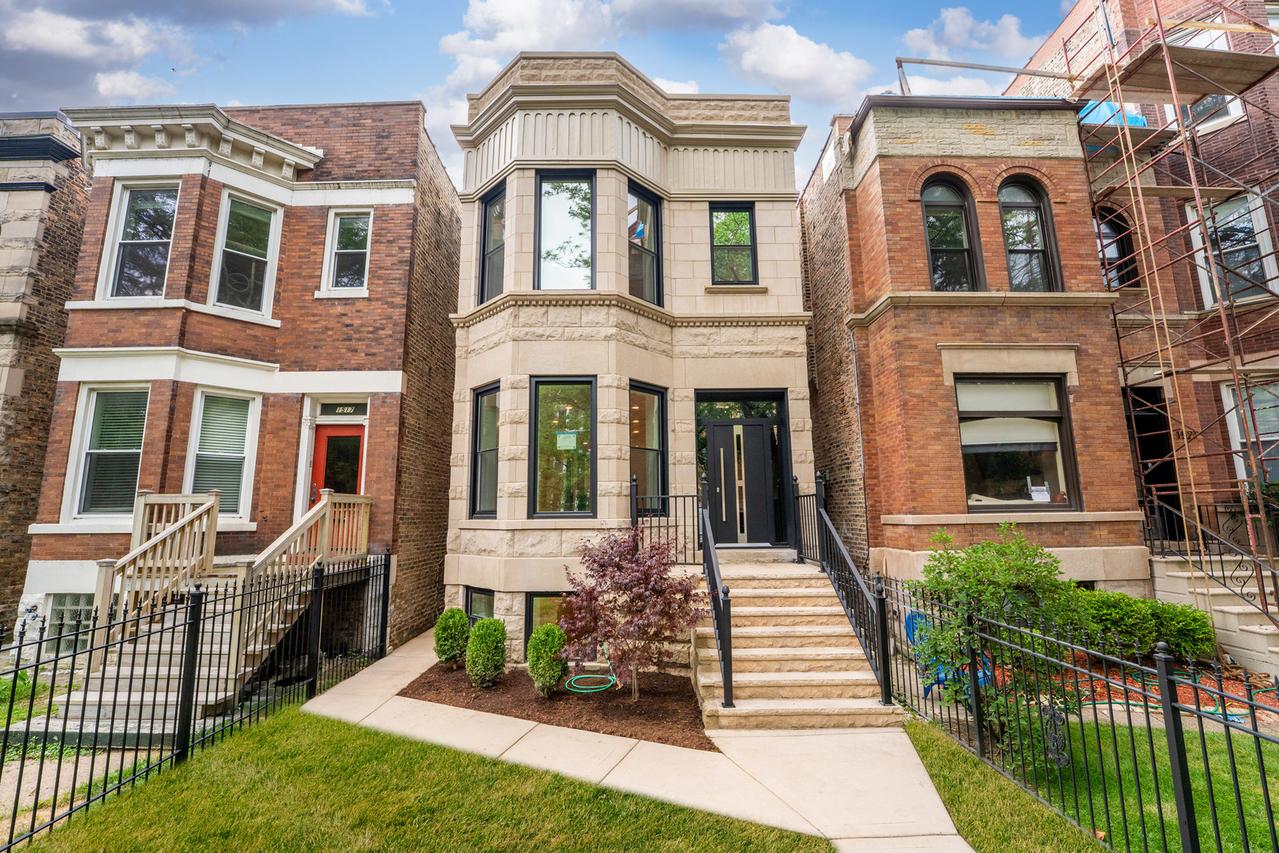 1519 W Addison St., Chicago, IL 60613
