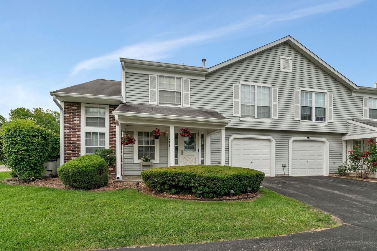 329 Redwing Dr., Bolingbrook, IL 60440