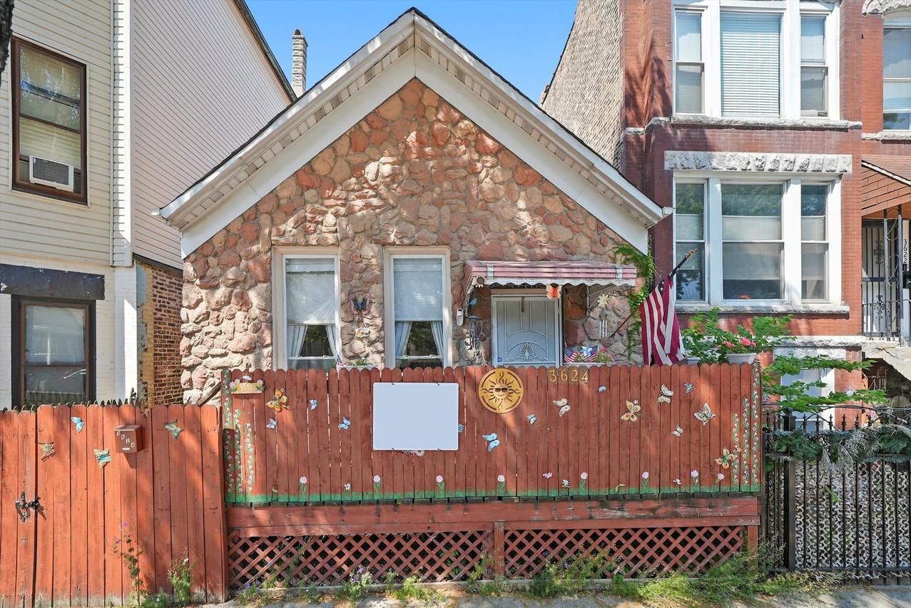 3624 S Parnell Ave., Chicago, IL 60609