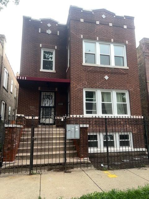 1111 N Monticello Ave., Chicago, IL 60651
