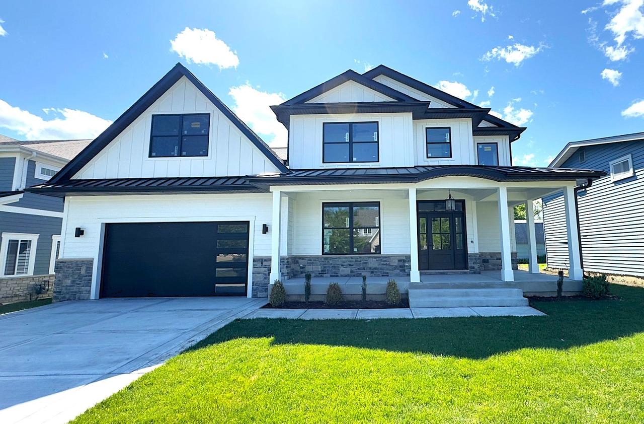 1326 N Race Ave., Arlington Heights, IL 60004