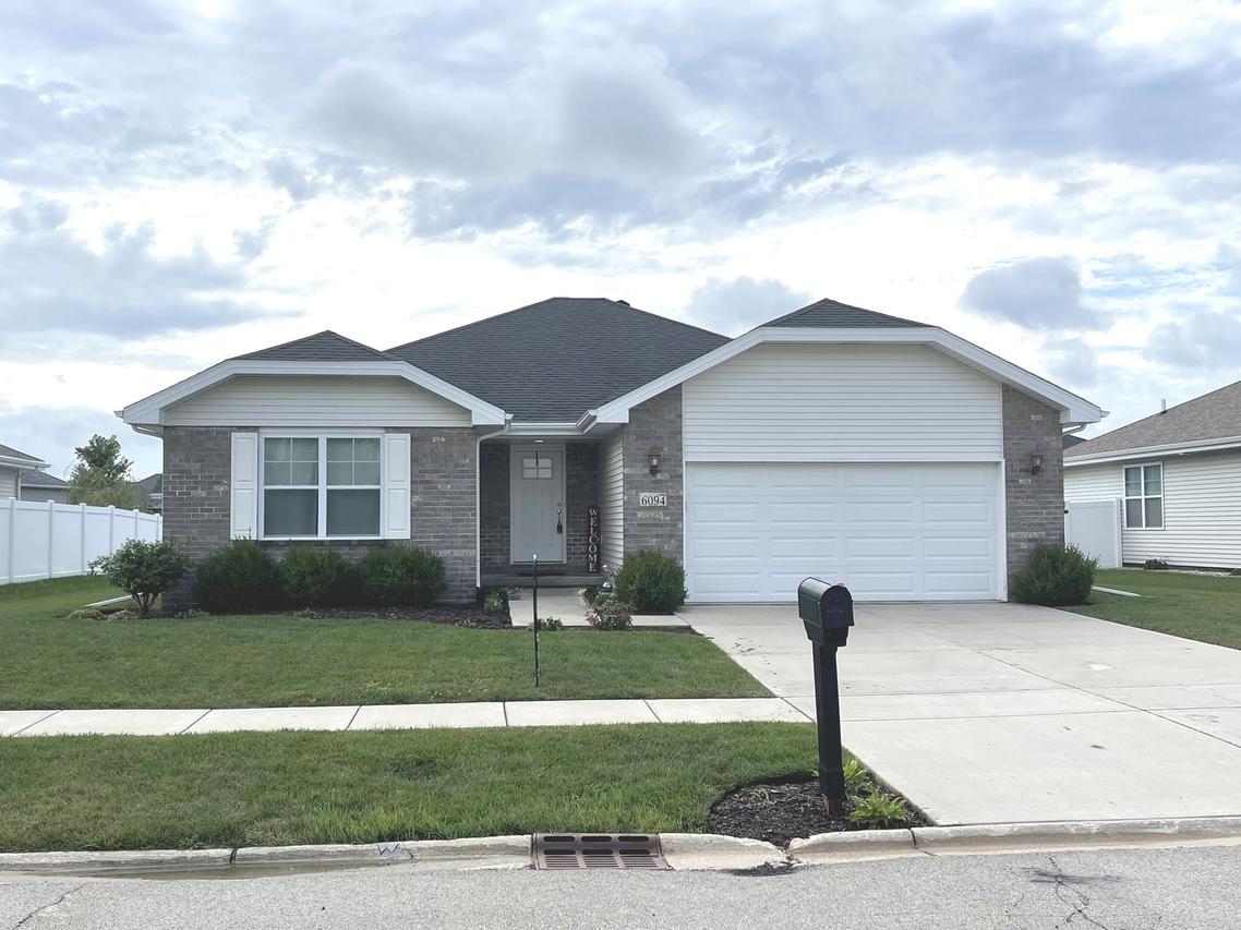 6094 Park View Dr., Bourbonnais, IL 60914