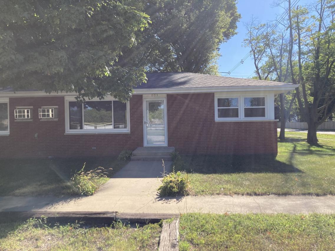 805-815 N 3rd St., Carbon Hill, IL 60416