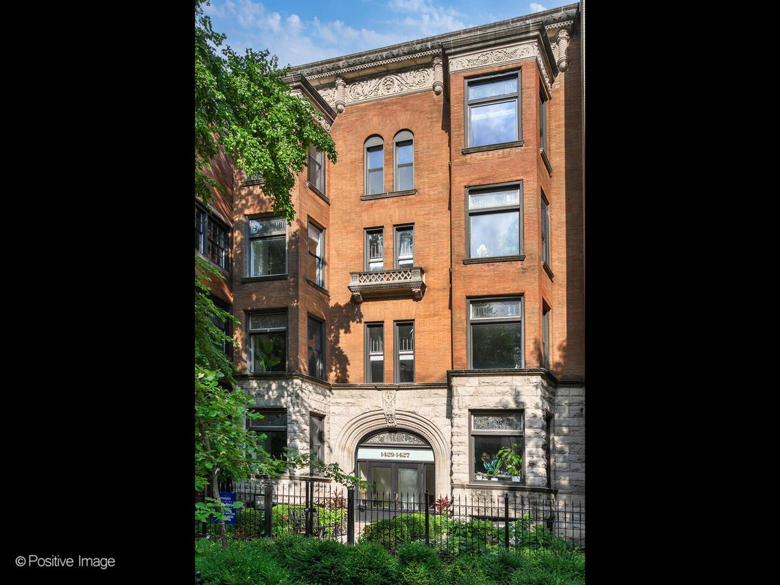 1429 N Dearborn St. #2N, Chicago, IL 60610