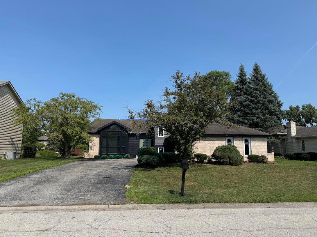 229 Cove Dr., Flossmoor, IL 60422