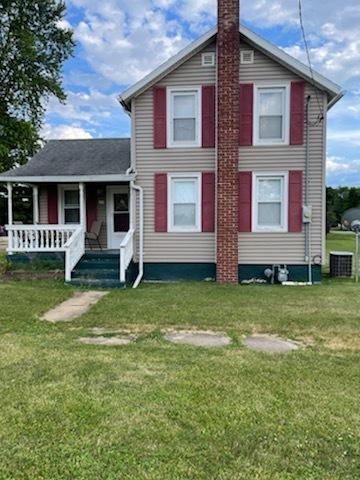 219 W Railroad St., Sheffield, IL 61361