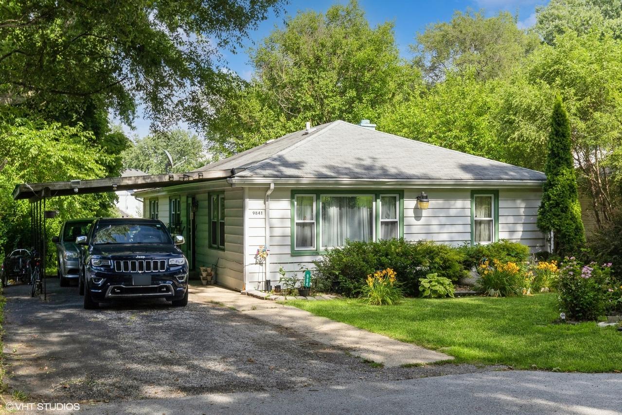 9841 S 82nd Ave., Palos Hills, IL 60465