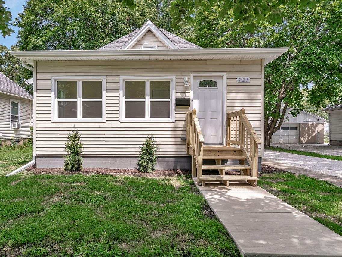 721 W South St., Pontiac, IL 61764