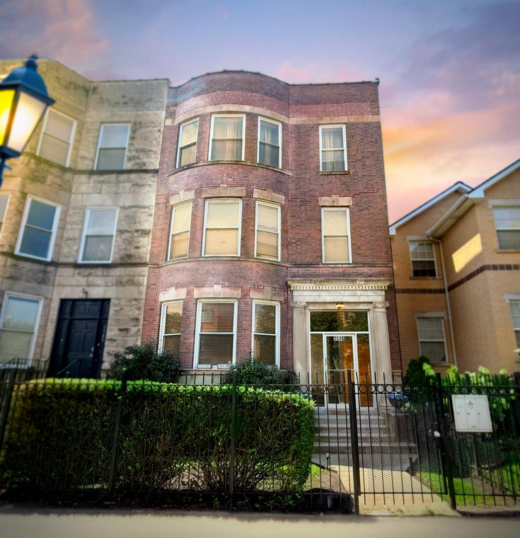 3536 S Prairie Ave. #1, Chicago, IL 60653
