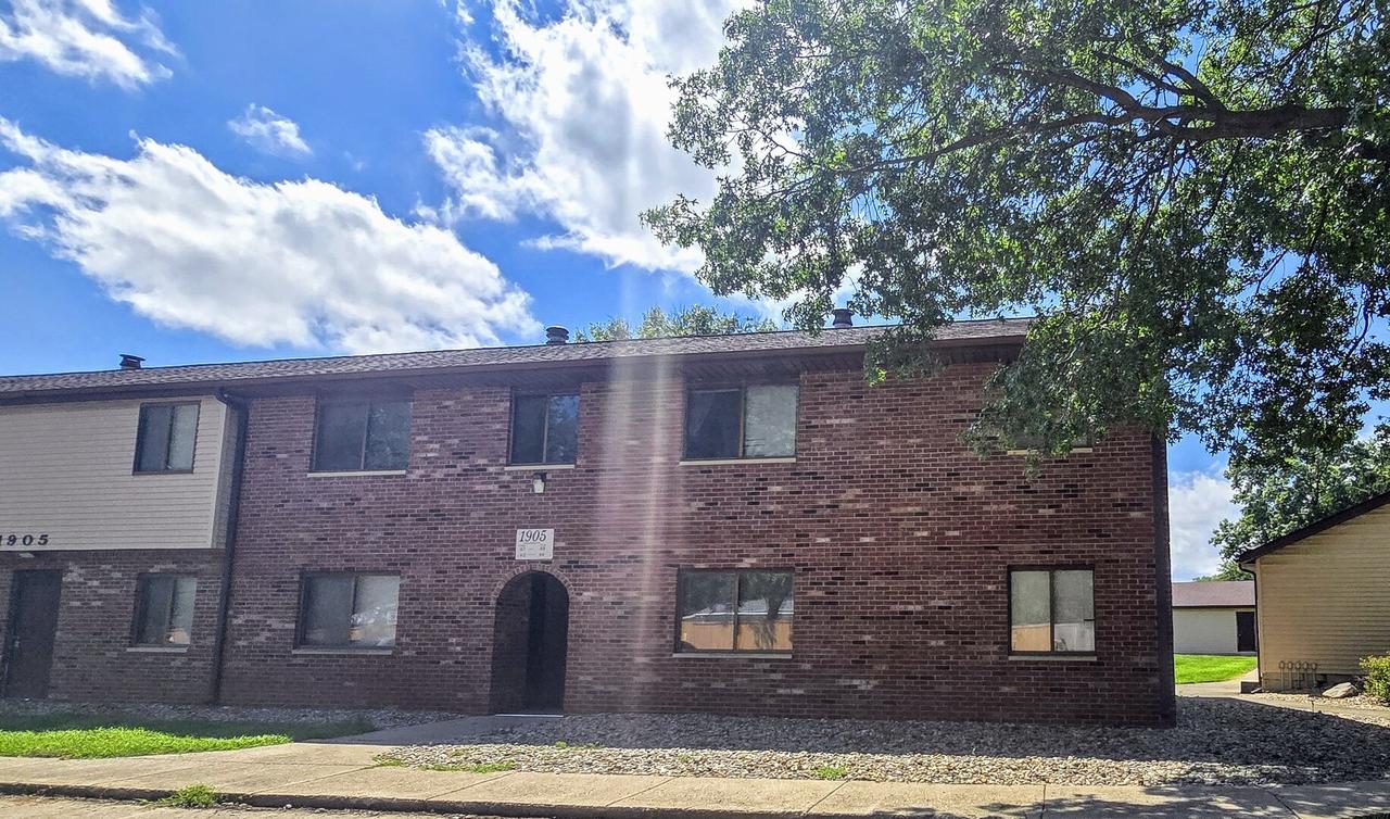 1905 Christopher Cir. #7, Urbana, IL 61802