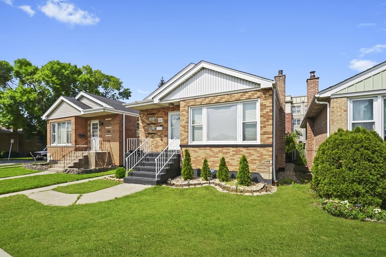 4854 S Keating Ave., Chicago, IL 60632