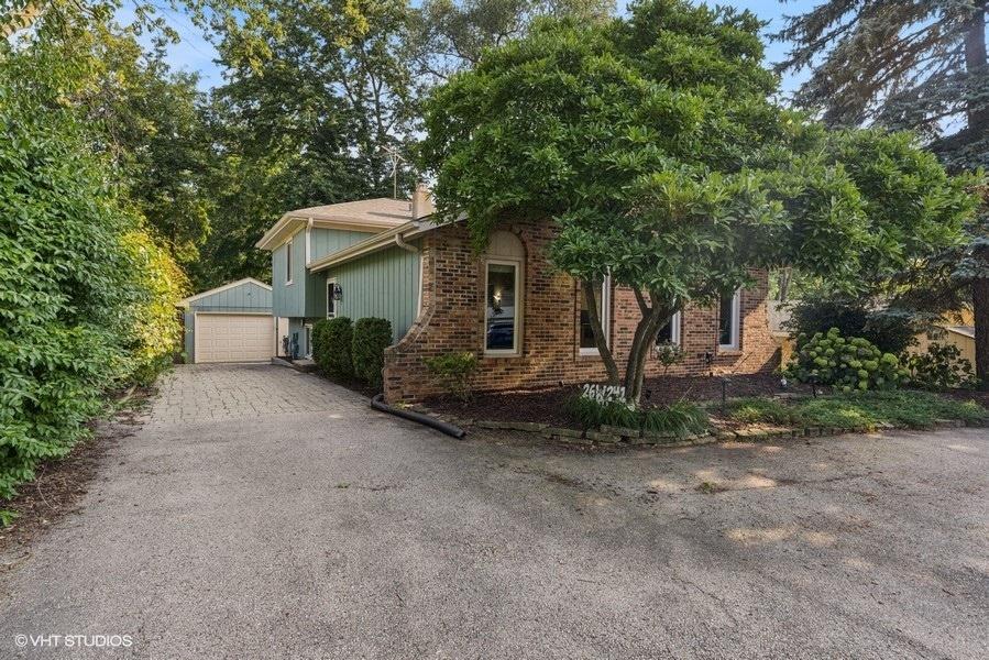 26W241 Jewell Rd., Winfield, IL 60190