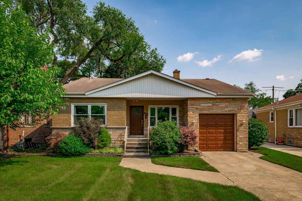 503 Longcommon Rd., Riverside, IL 60546
